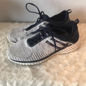 Men’s Fila running shoe size 12